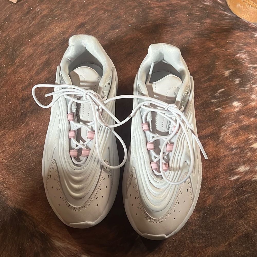 Adidas Onelia